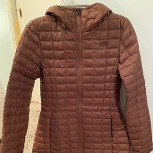 Northface eco thermoball parka size small
